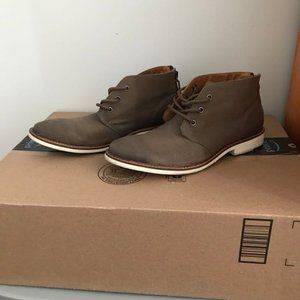 Brown Guess shoes Men’s size 9.5